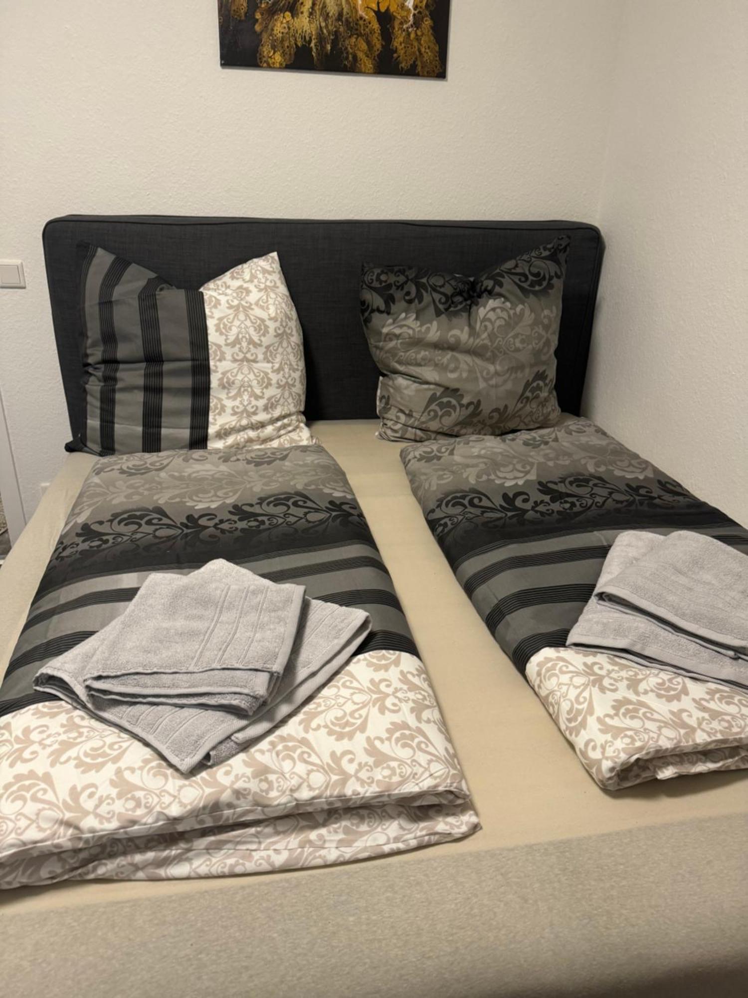 M&Bluxux Apartaments Krefeld Bagian luar foto